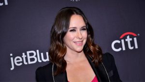 Jennifer Love Hewitt Poids